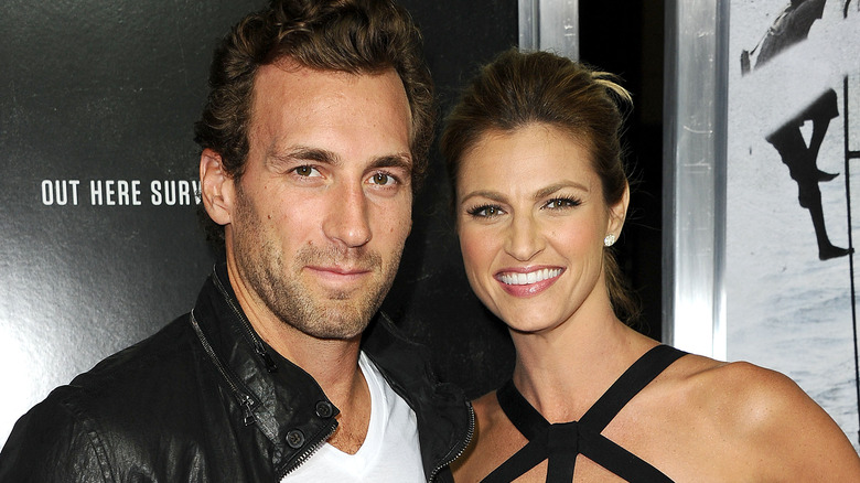 Jarret Stoll y Erin Andrews posando