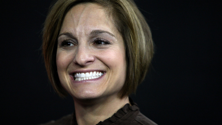 Mary Lou Retton sonriendo a lo grande