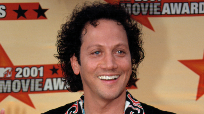 Rob Schneider sonriendo en 2001