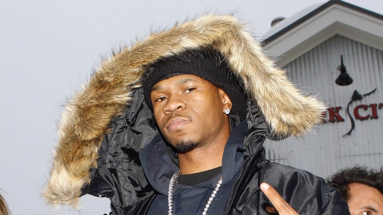 Chamillionaire se encuentra en parka negra