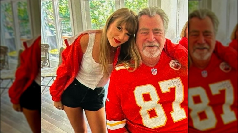 Taylor Swift posa con Ed Kelce