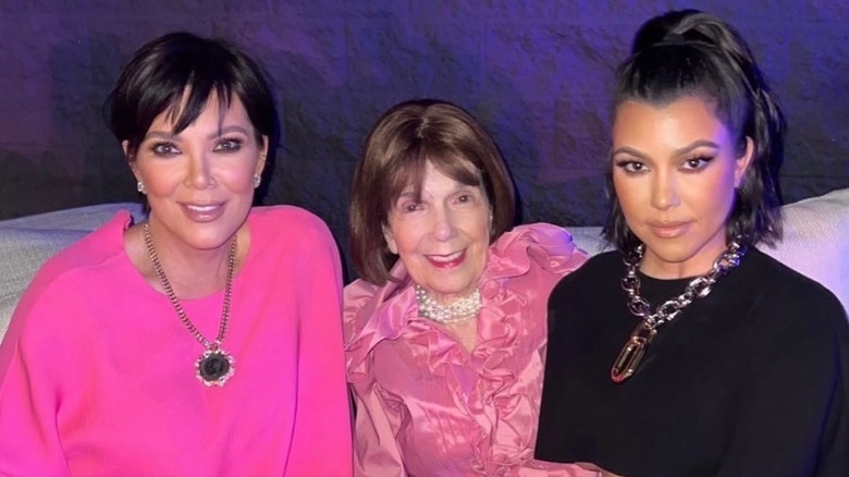 Kris Jenner con su madre Mary Jo Campbell y su hija Kourtney Kardashian