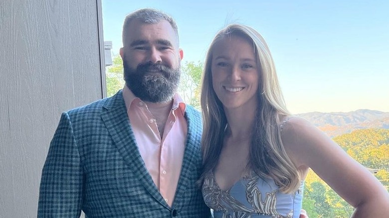 Jason y Kylie Kelce en la boda