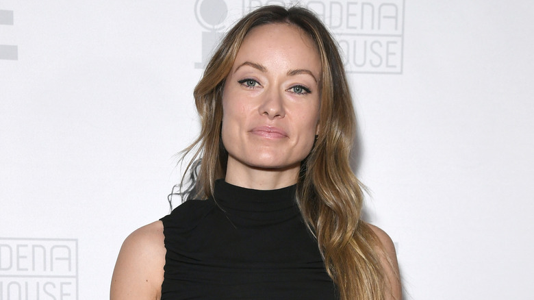 Olivia Wilde posando