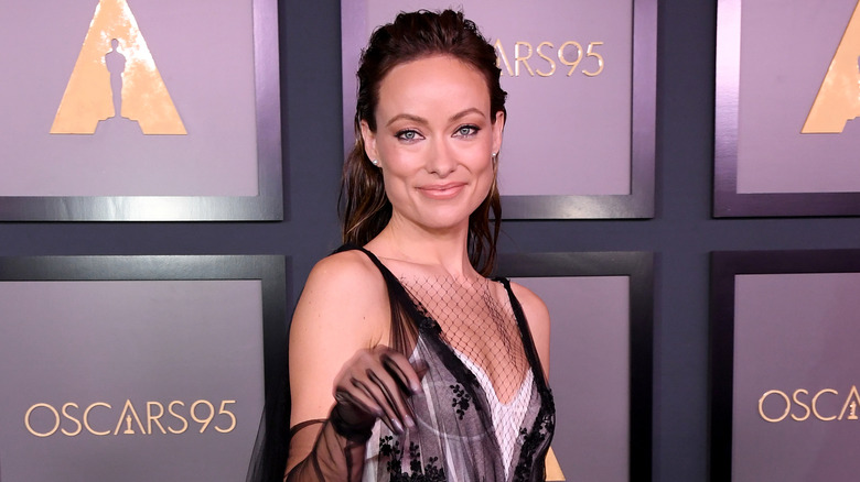 Olivia Wilde posando