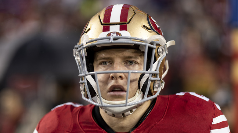 Christian McCaffrey casco de fútbol americano de los 49ers