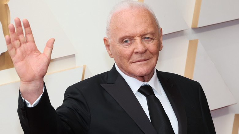 Anthony Hopkins en la alfombra roja