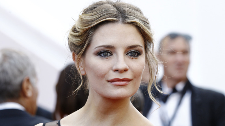 Mischa Barton en la alfombra roja