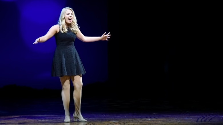 Renée Rapp en los premios Jimmy