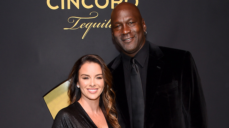 Michael Jordan e Yvette Prieto posan juntos