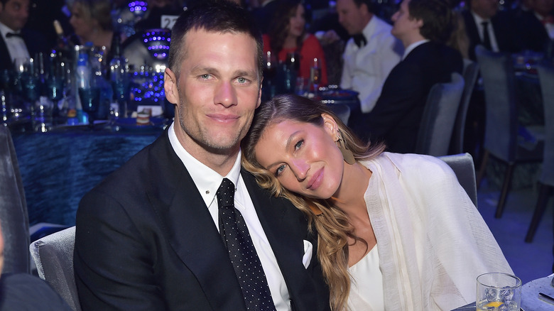 Tom Brady y Gisele Bündchen sonriendo