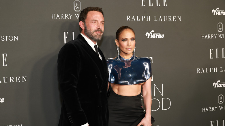 Ben Affleck y Jennifer López posan