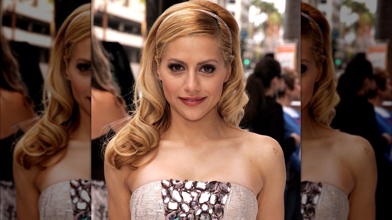 Brittany Murphy posando en 2006