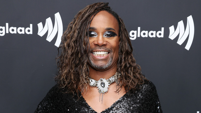 Billy Porter sonriendo