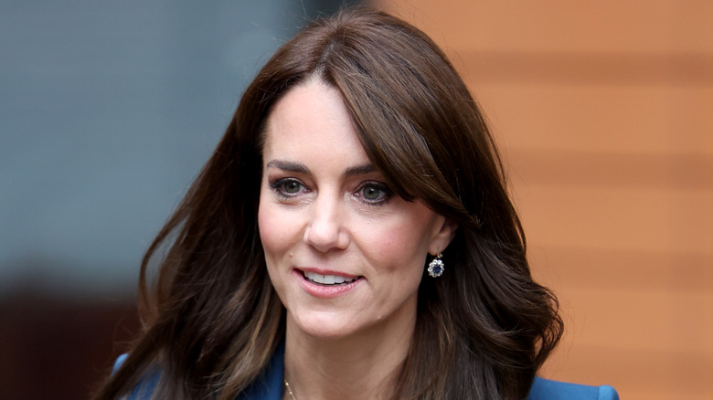 Kate Middleton sonriendo en primer plano