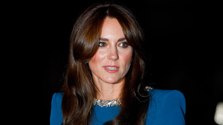 vestido azul kate middleton