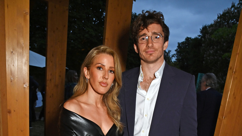 Ellie Goulding y Caspar Jopling posando